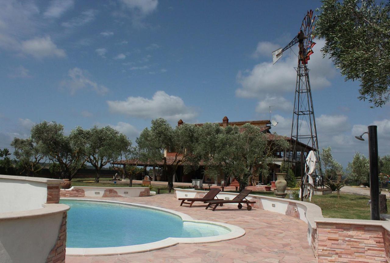 Il Granaio Del Pavone Villa Nepi Luaran gambar