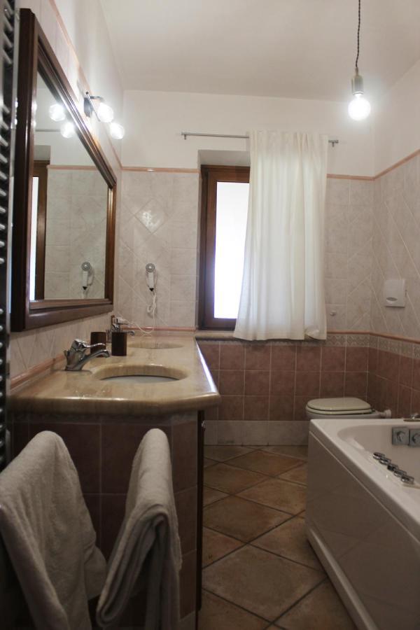 Il Granaio Del Pavone Villa Nepi Luaran gambar
